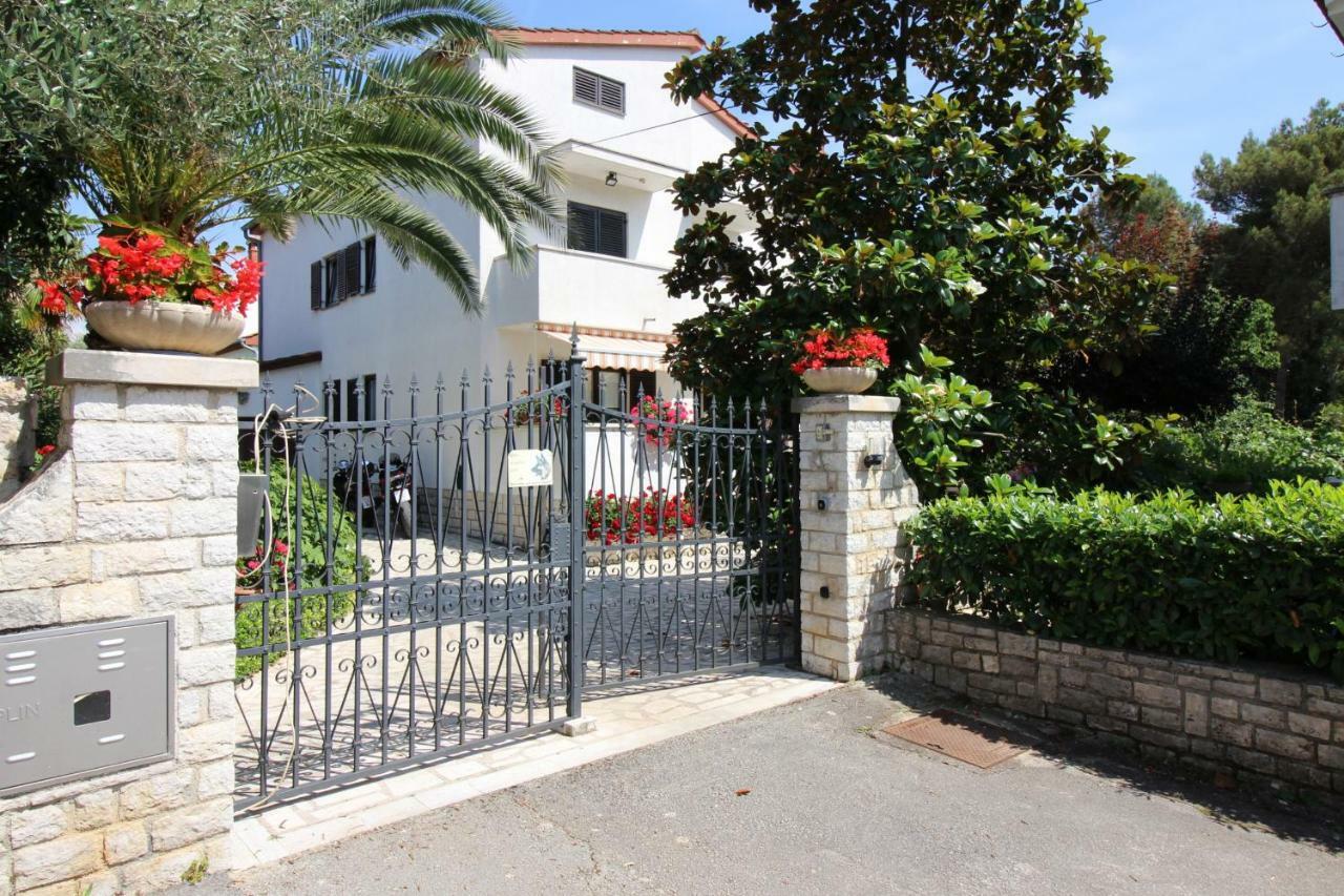 פורץ Apartments Sabina מראה חיצוני תמונה