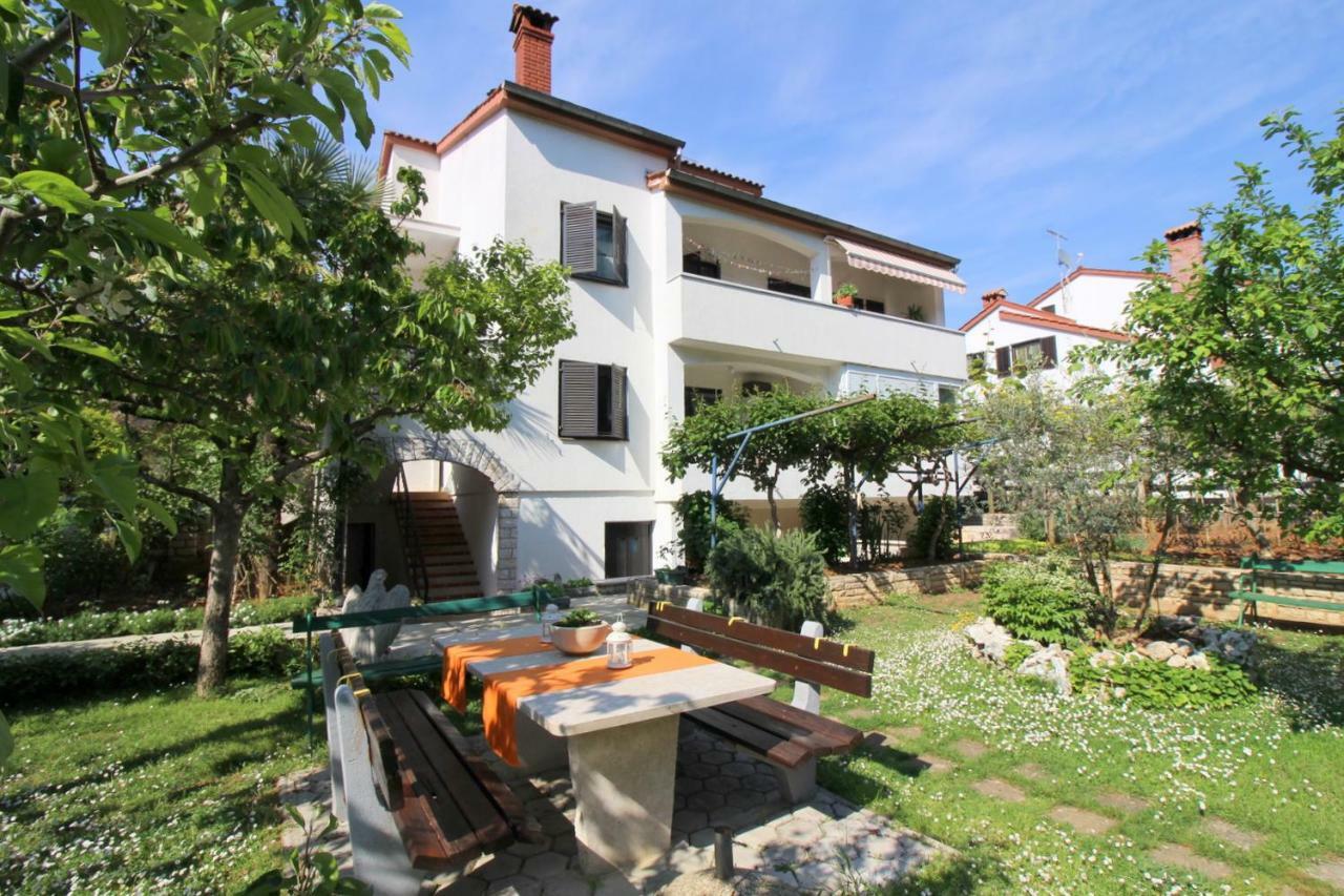פורץ Apartments Sabina מראה חיצוני תמונה