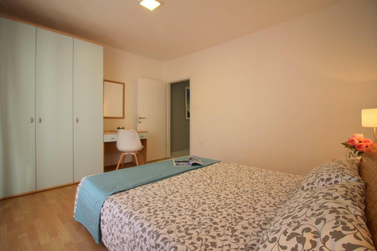 פורץ Apartments Sabina מראה חיצוני תמונה